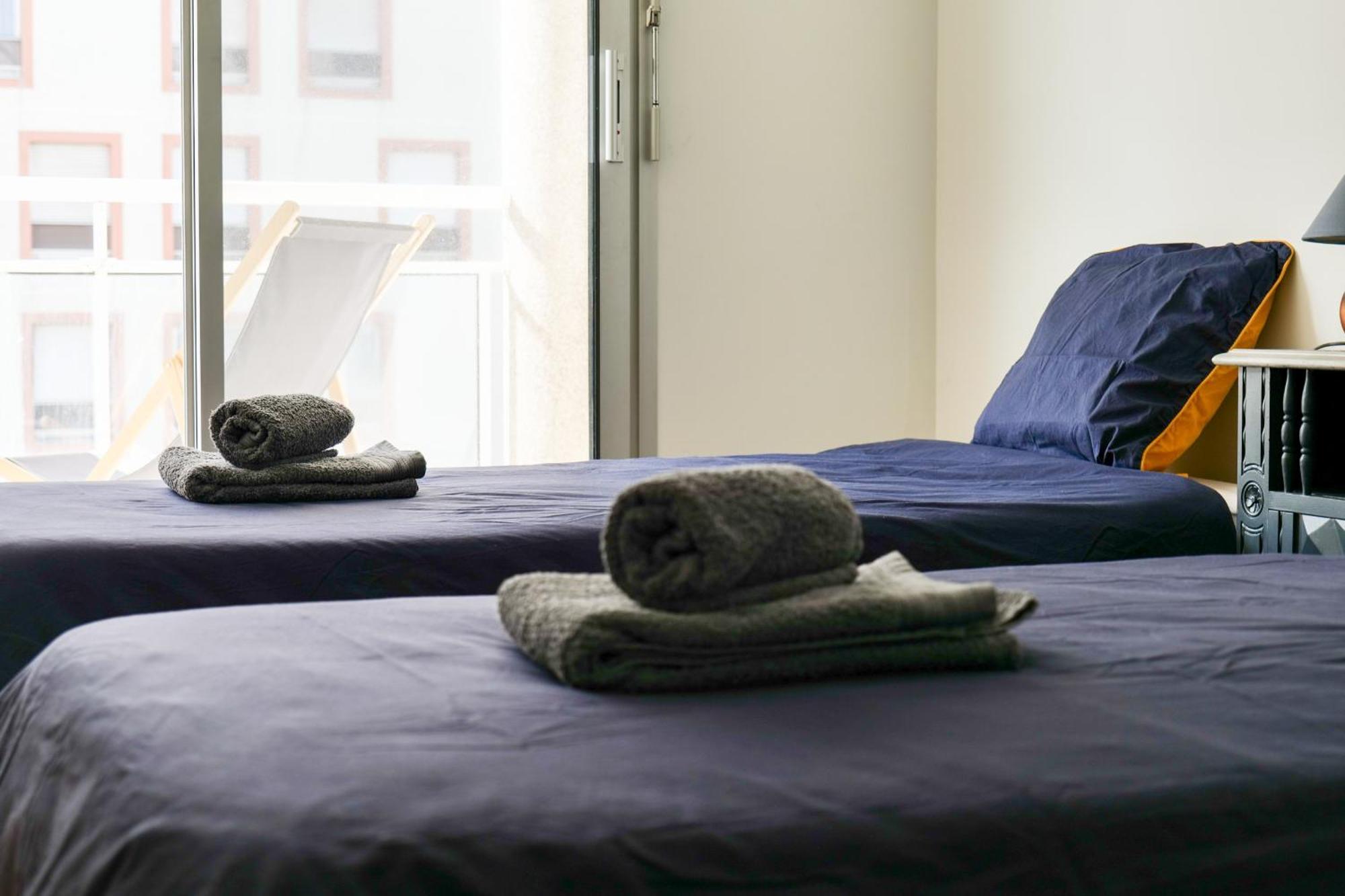Joli Appartement Idealement Situe A Deux Pas De La Grande Plage - 4 Pers 莱萨布勒-多洛讷 外观 照片