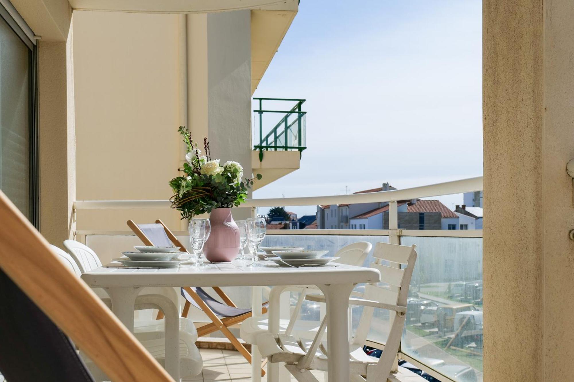 Joli Appartement Idealement Situe A Deux Pas De La Grande Plage - 4 Pers 莱萨布勒-多洛讷 外观 照片